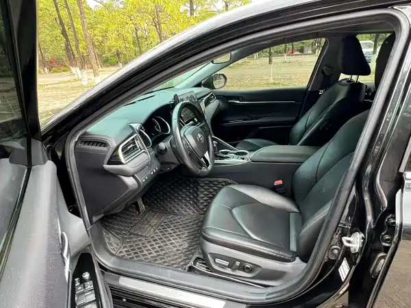 Toyota Camry 2023