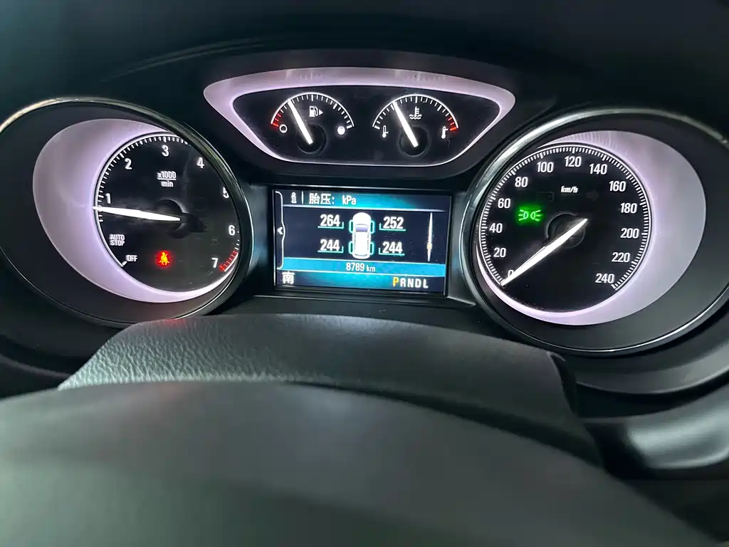 Buick Envision Plus 2021 — фото 12