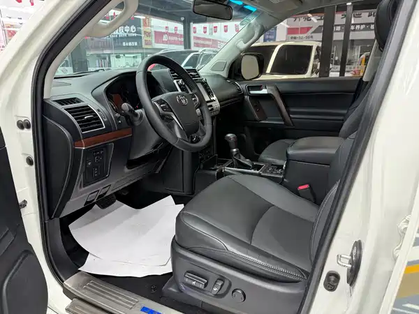 Toyota Prado 2018