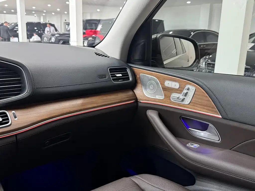 Mercedes-Benz GLS 2023 — фото 14