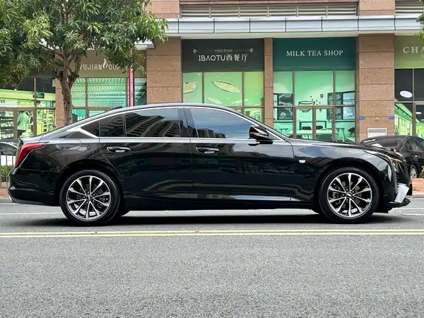Cadillac CT5 2025