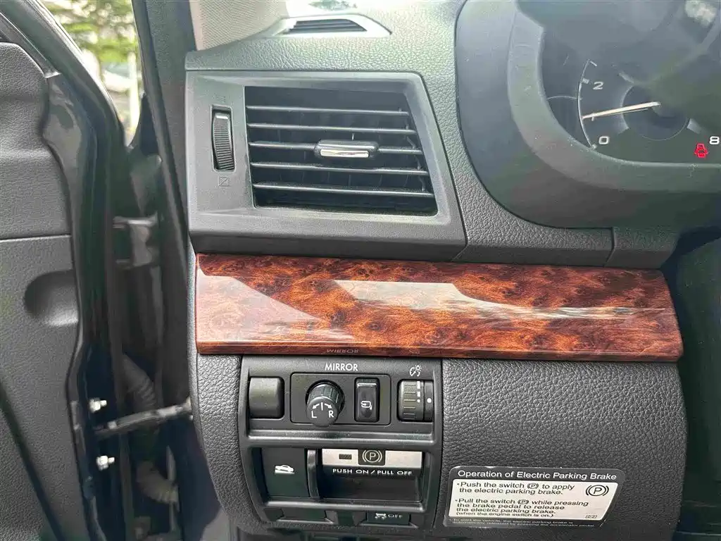 Subaru Outback 2010 — фото 16