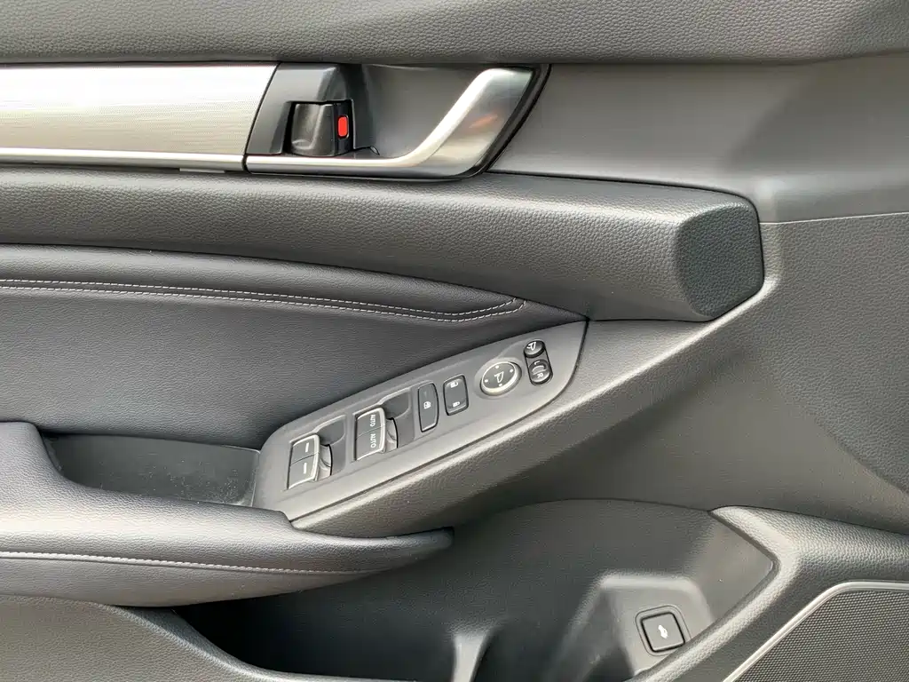 Honda Accord 2021 — фото 21
