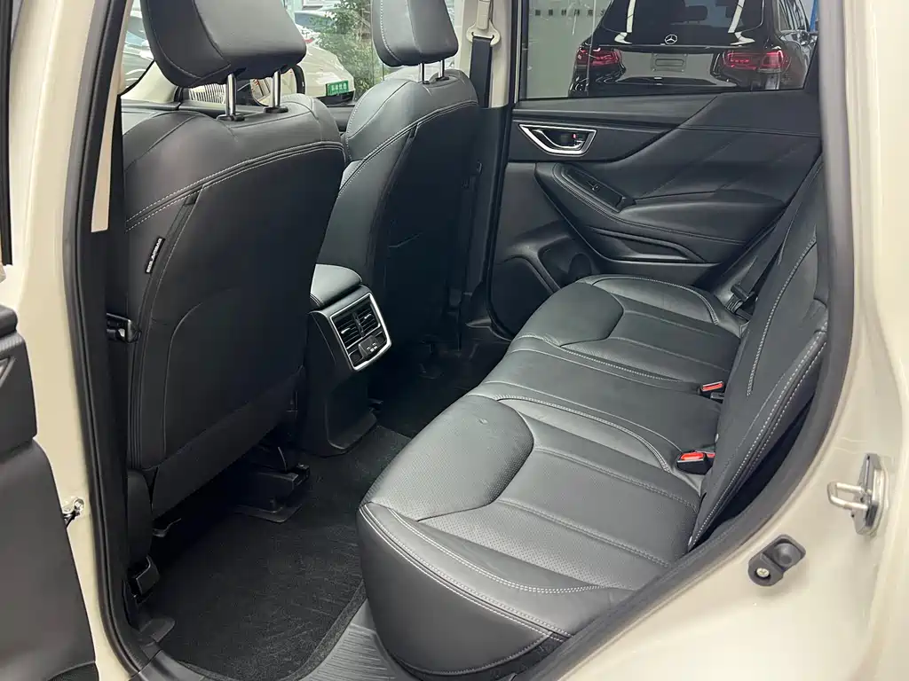 Subaru Forester 2019 — фото 16