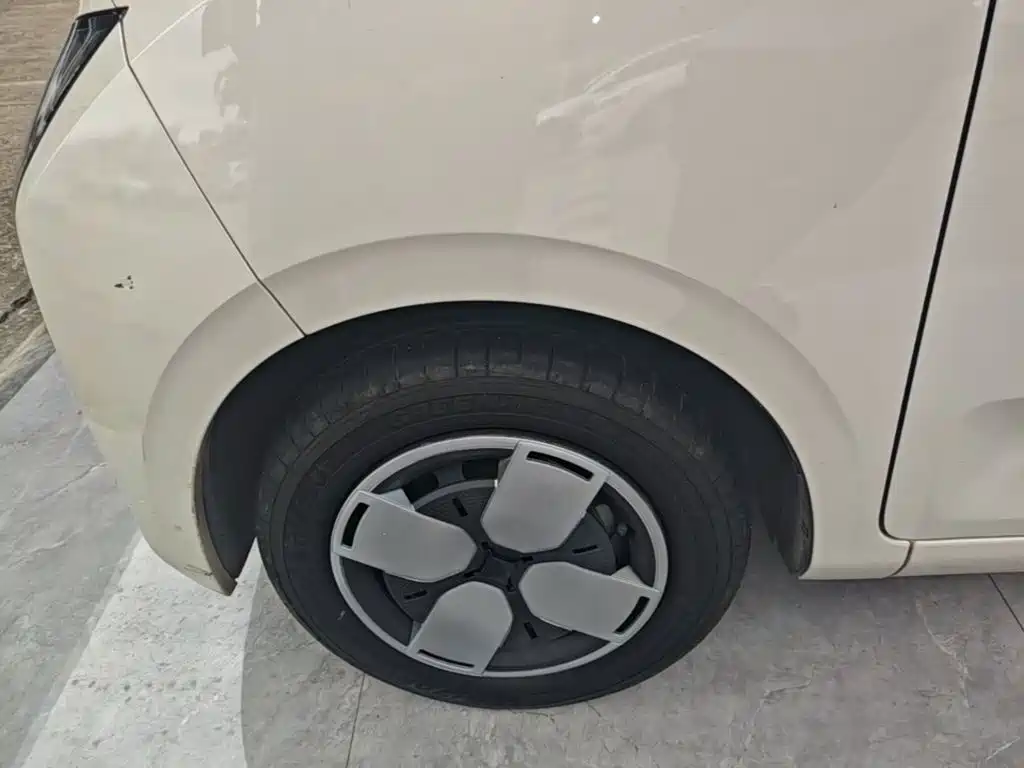 Wuling Air ev Clear Sky 2023 — фото 23