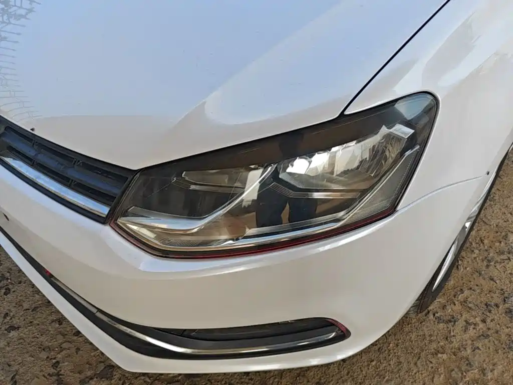 Volkswagen Polo 2016 — фото 24