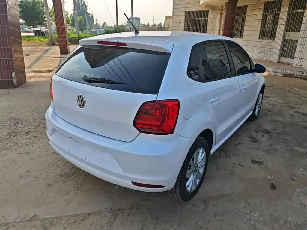 Volkswagen Polo 2016