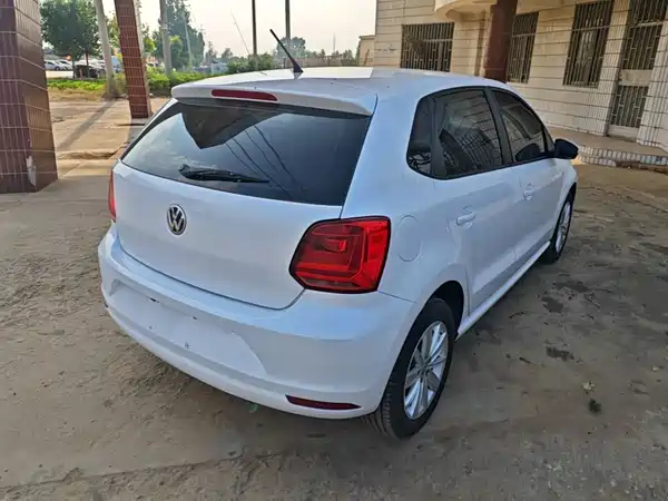 Volkswagen Polo 2016