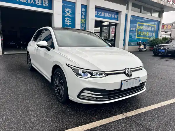 Volkswagen Golf 2022