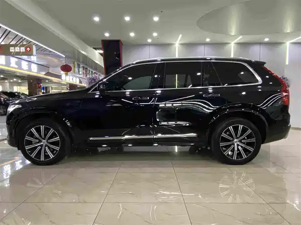 Volvo XC90 2021
