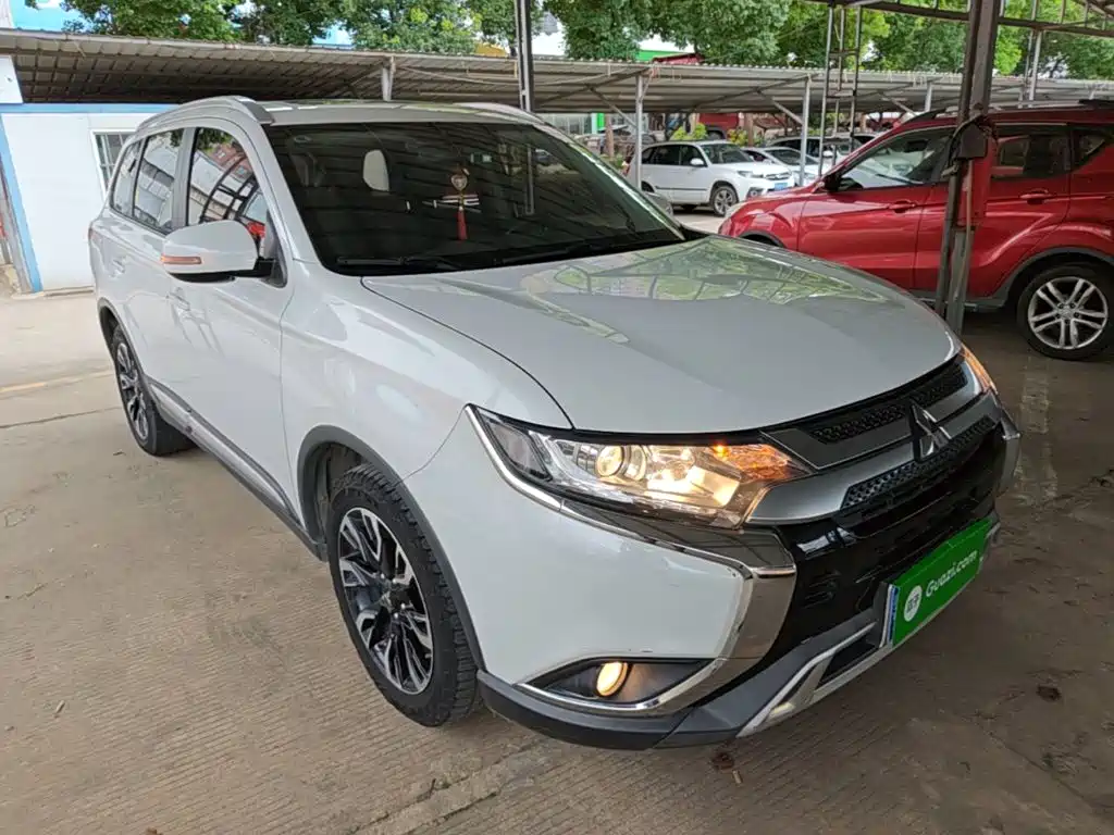 Mitsubishi Outlander 2019