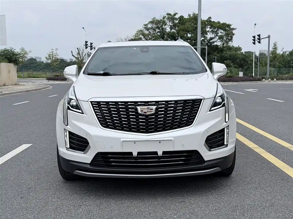 Cadillac XT5 2020 — фото 2