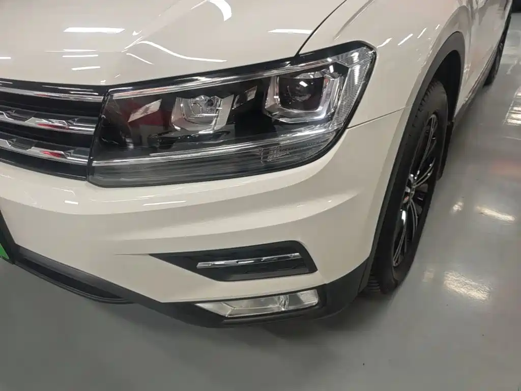 Volkswagen Tiguan L 2021 — фото 24