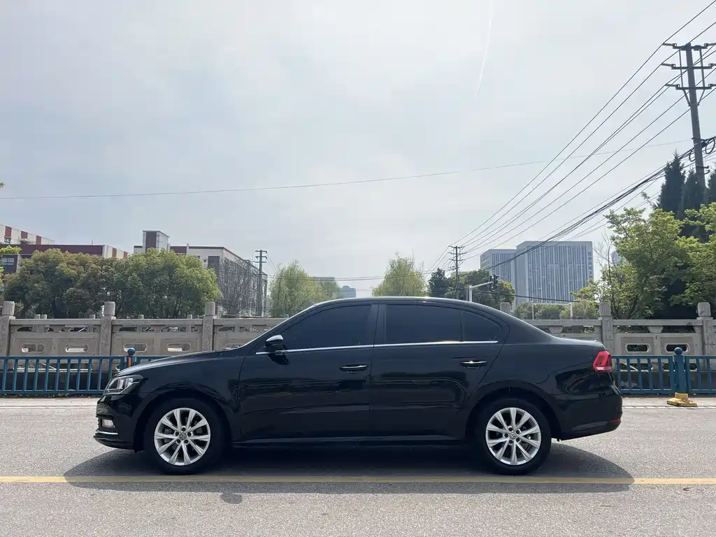 Volkswagen Lavida 2016