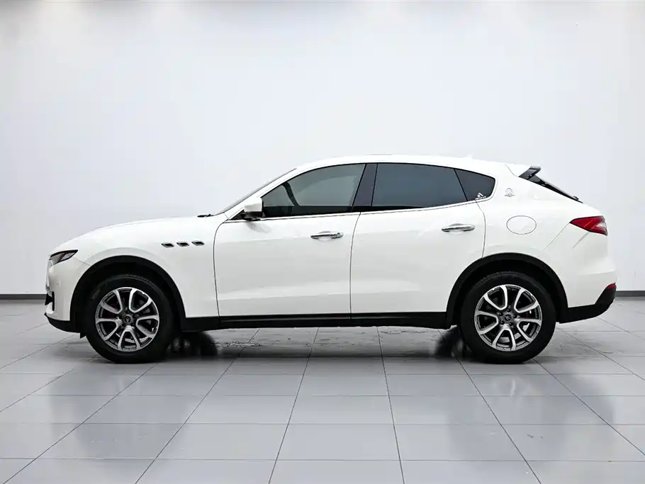 Maserati Levante 2020 — фото 5