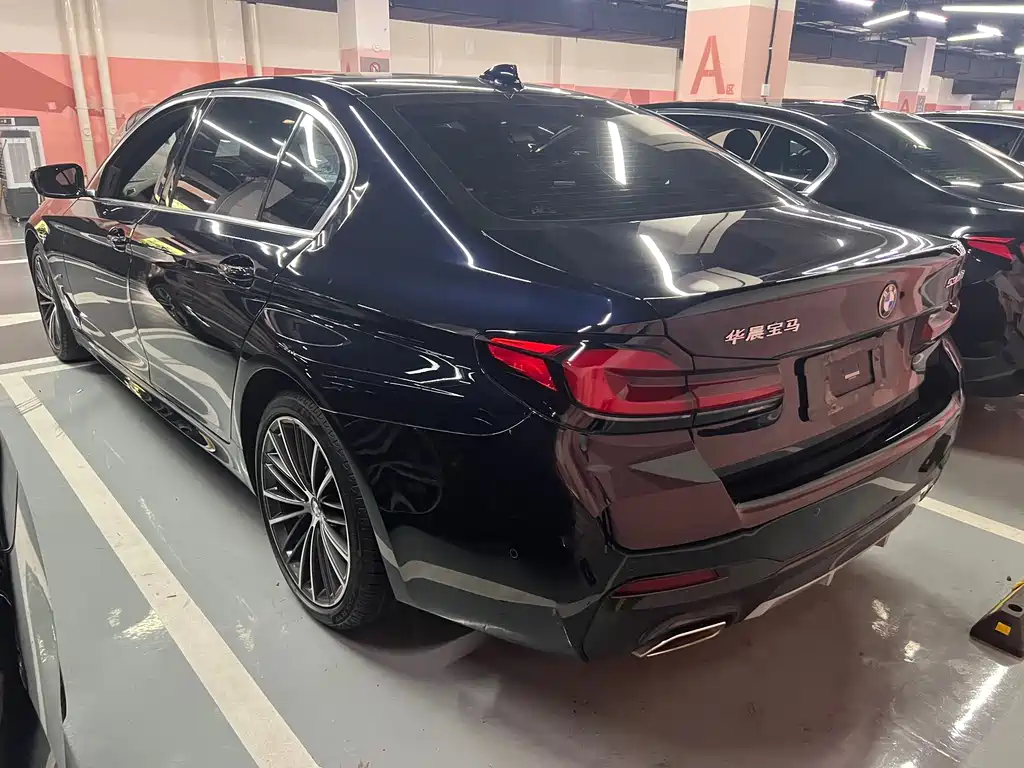 BMW 5 Series 2021