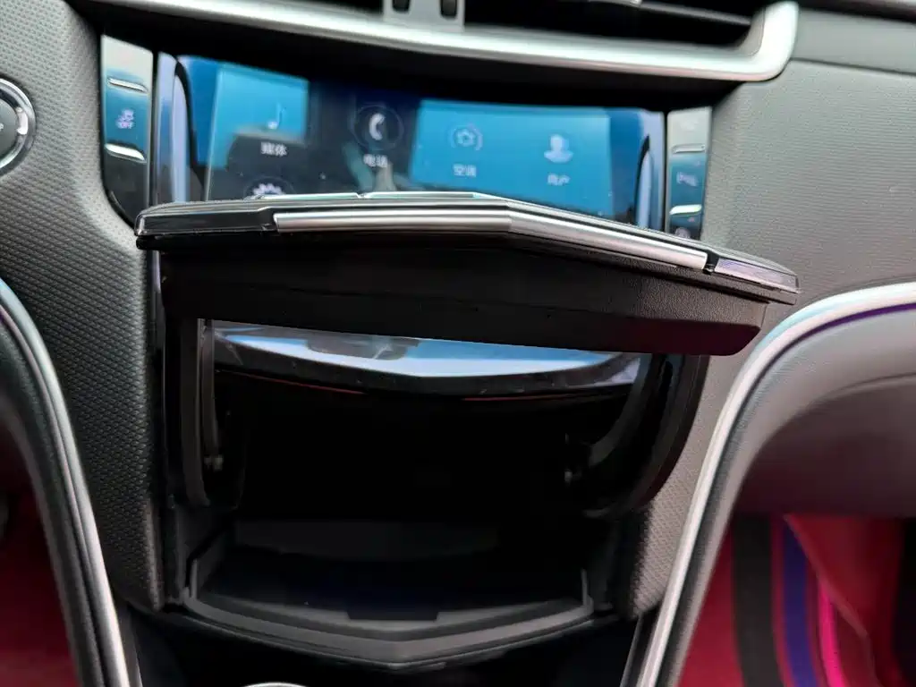 Cadillac XTS 2019 — фото 21