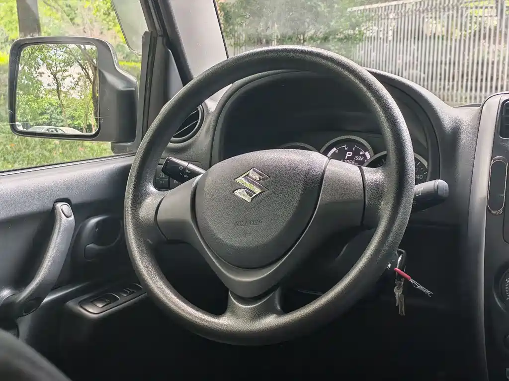Suzuki Jimny 2016 — фото 12