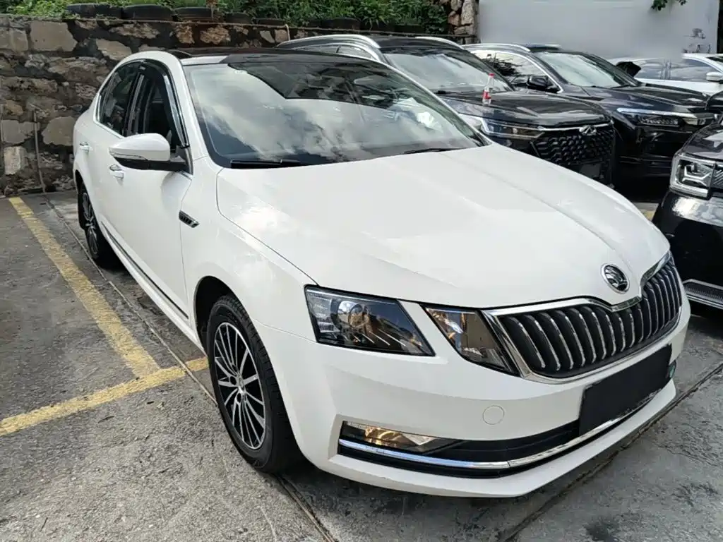 Skoda Octavia 2017 — фото 4