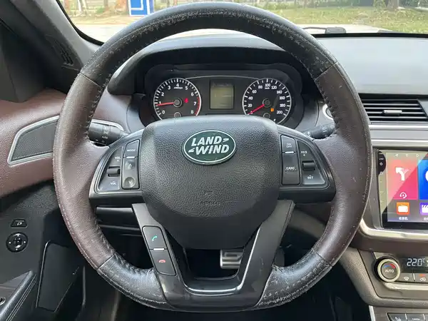 Landwind X7 2015