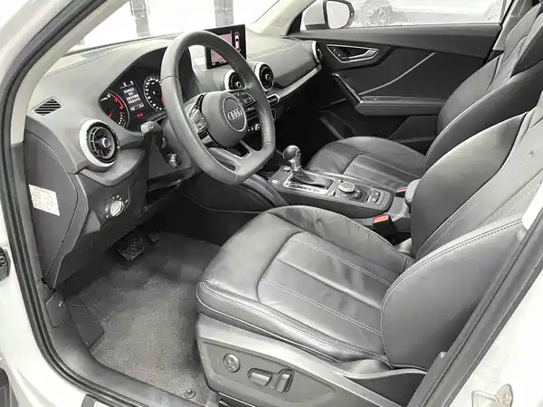 Audi Q2L 2022