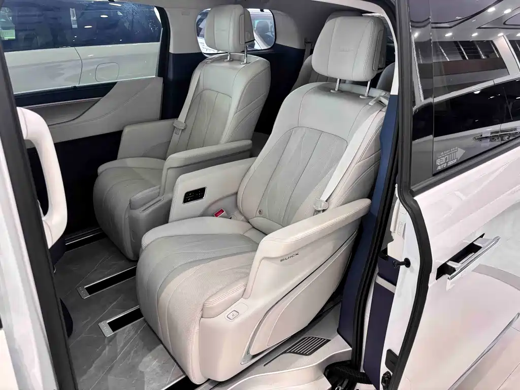 Buick GL8 Hybrid 2025 — фото 16