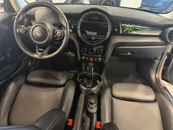 MINI 2021