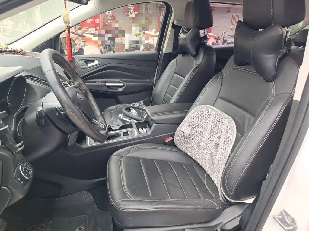 Ford Kuga 2017 — фото 12