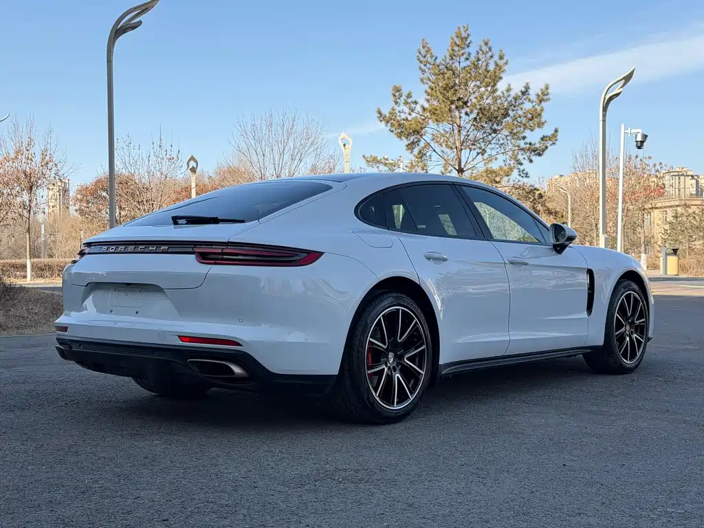 Porsche Panamera 2019 — фото 7