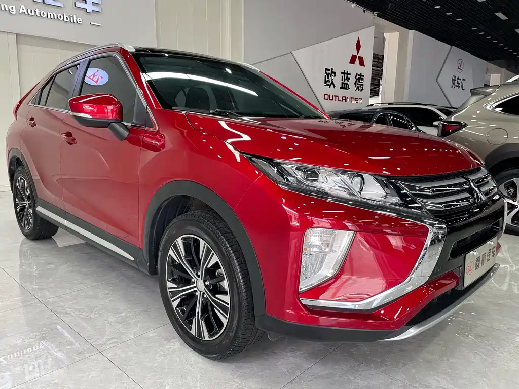 Mitsubishi Eclipse Cross 2020 — фото 10