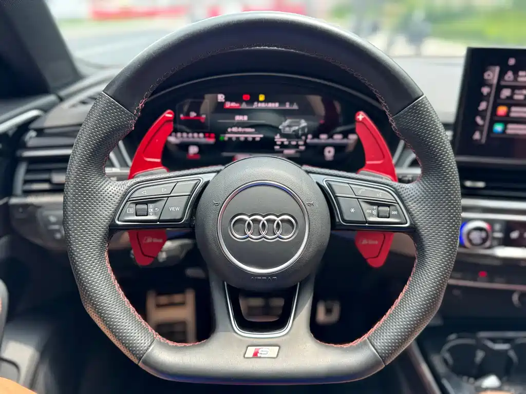 Audi S4 2022 — фото 12