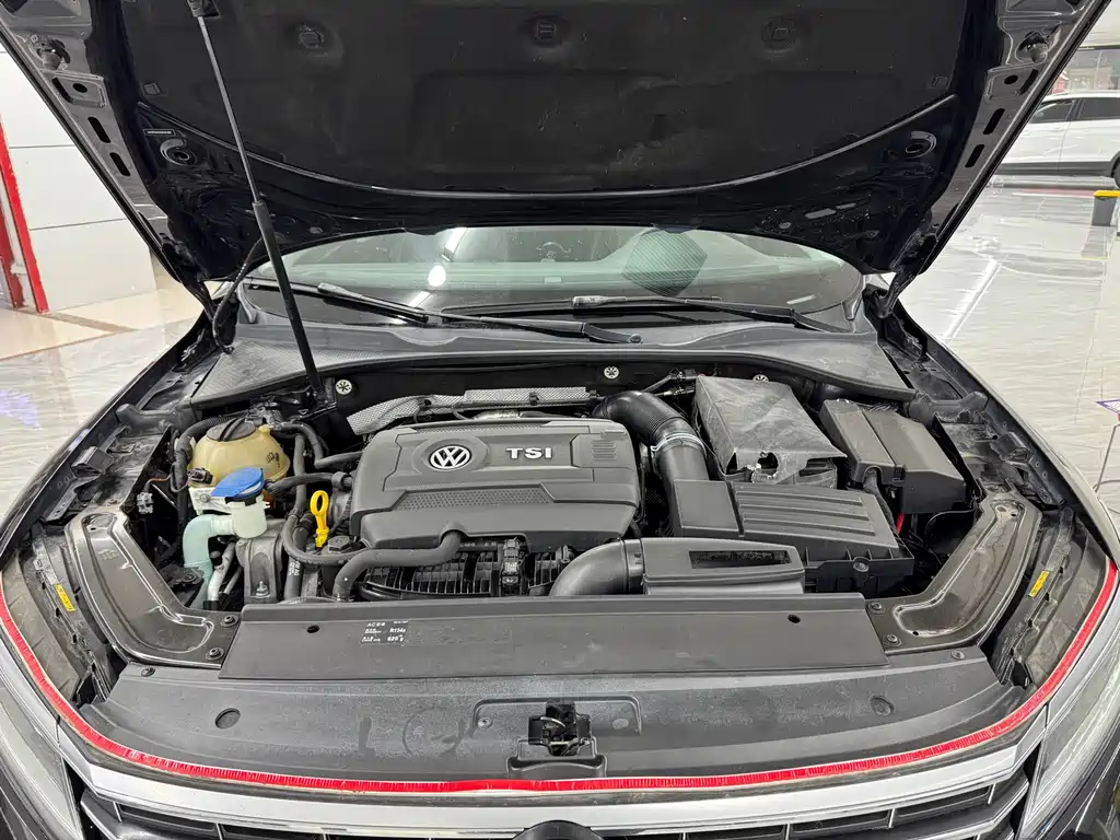 Volkswagen Passat 2018 — фото 13