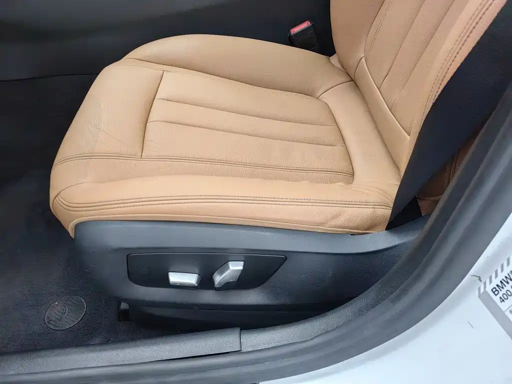 BMW 5 Series 2017 — фото 20