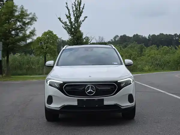 Mercedes-Benz EQA 2023