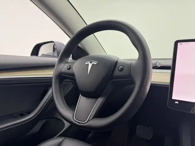 Tesla Model 3 2023 — фото 9