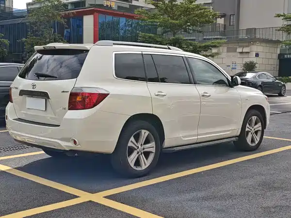 Toyota Highlander 2011