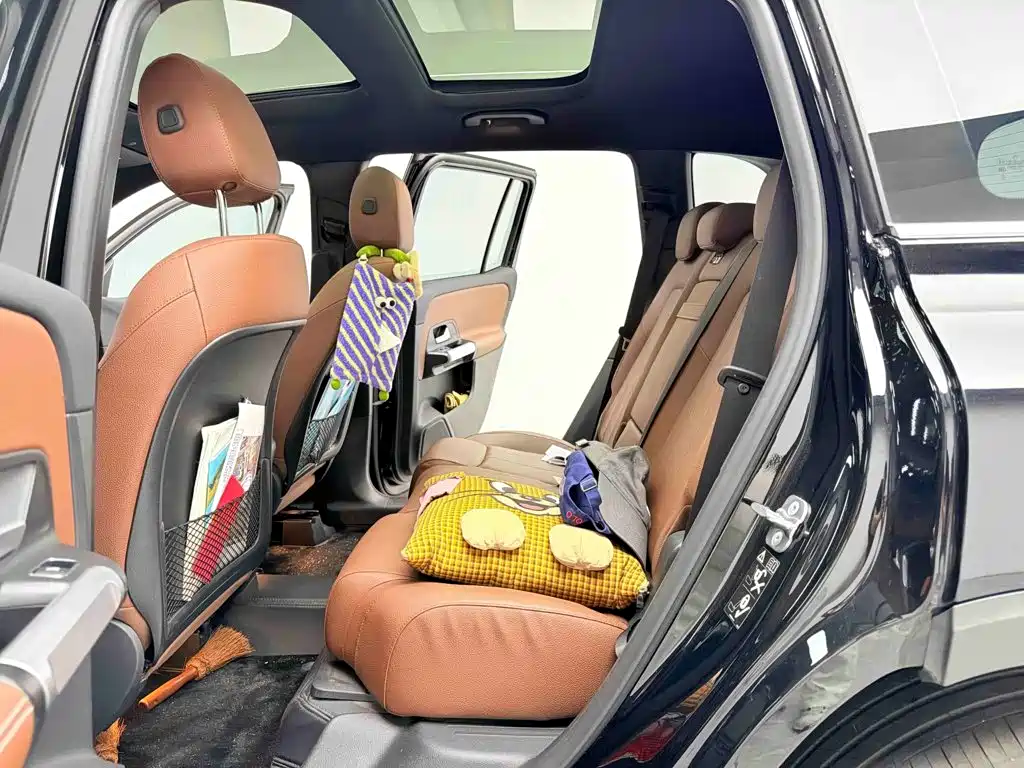 Mercedes-Benz GLB 2024 — фото 13