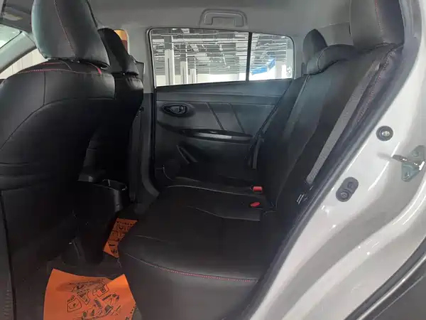 Toyota Yaris L 2023
