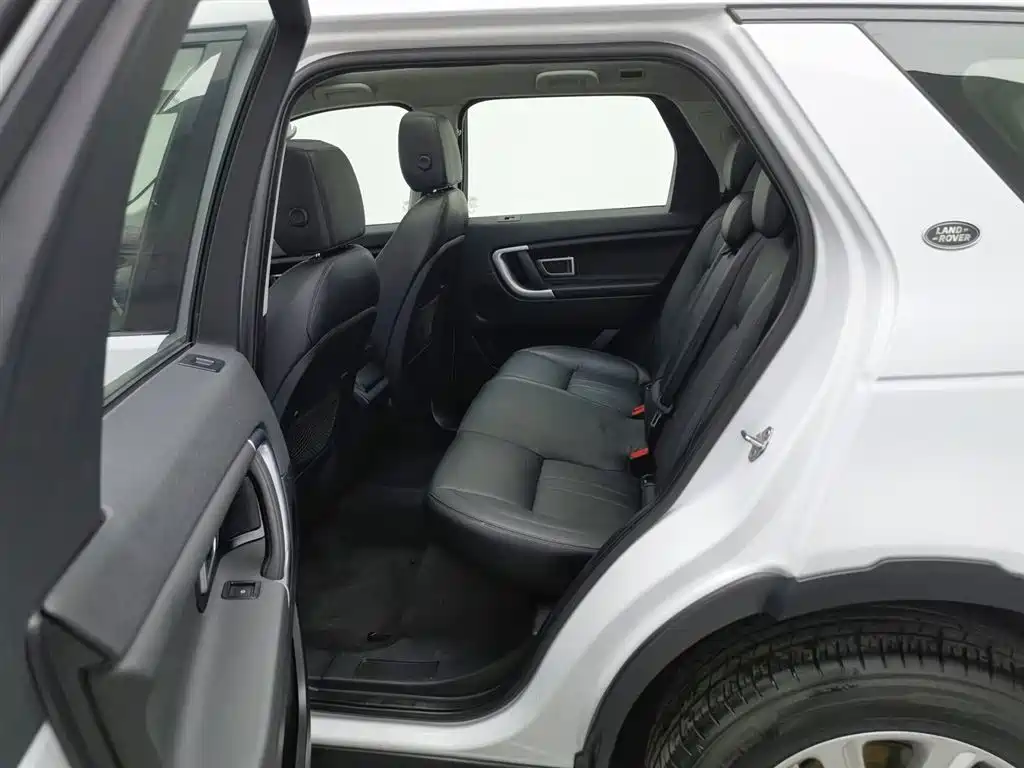 Land Rover Discovery Sport 2018 — фото 15