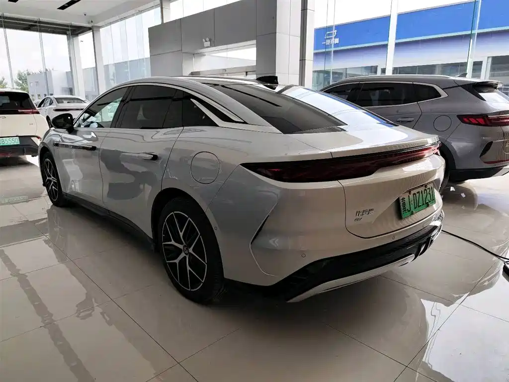 BYD Han L 2025 — фото 6