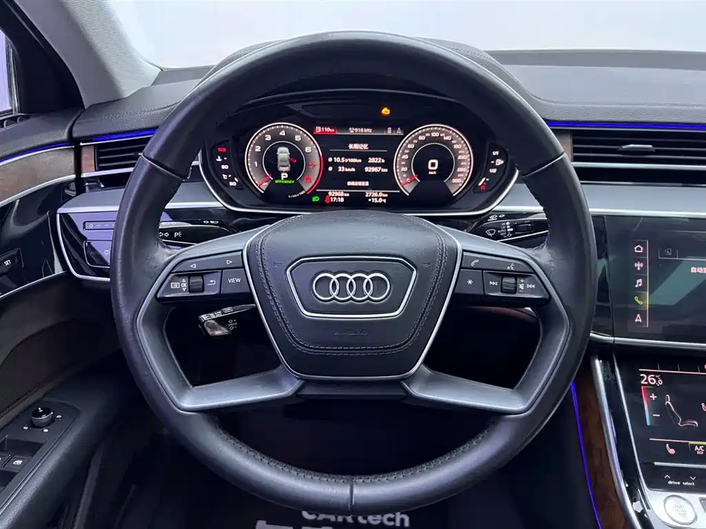 Audi A8 2019 — фото 23