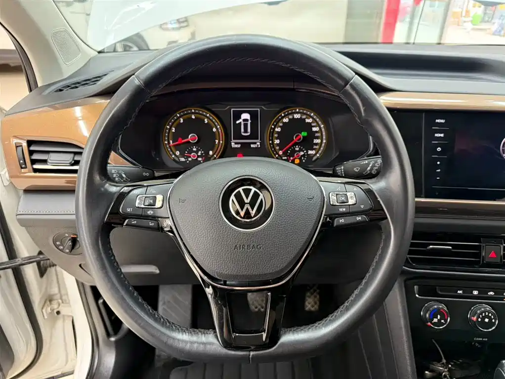 Volkswagen Tharu 2022 — фото 11
