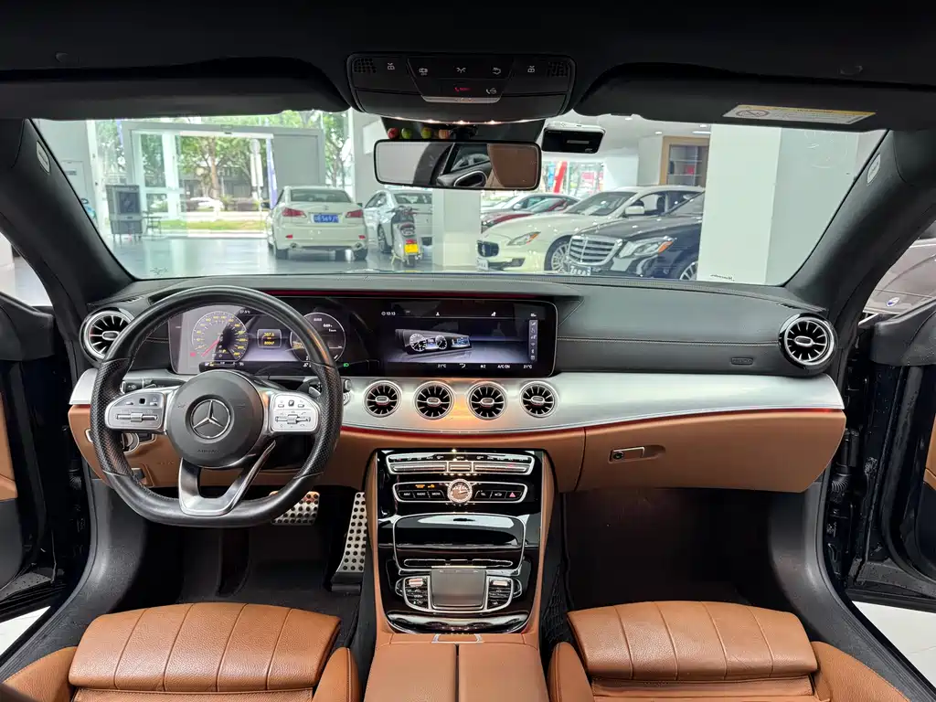 Mercedes-Benz E-Class 2019 — фото 13