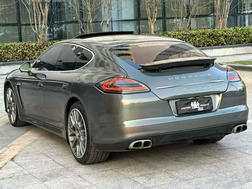 Porsche Panamera 2011