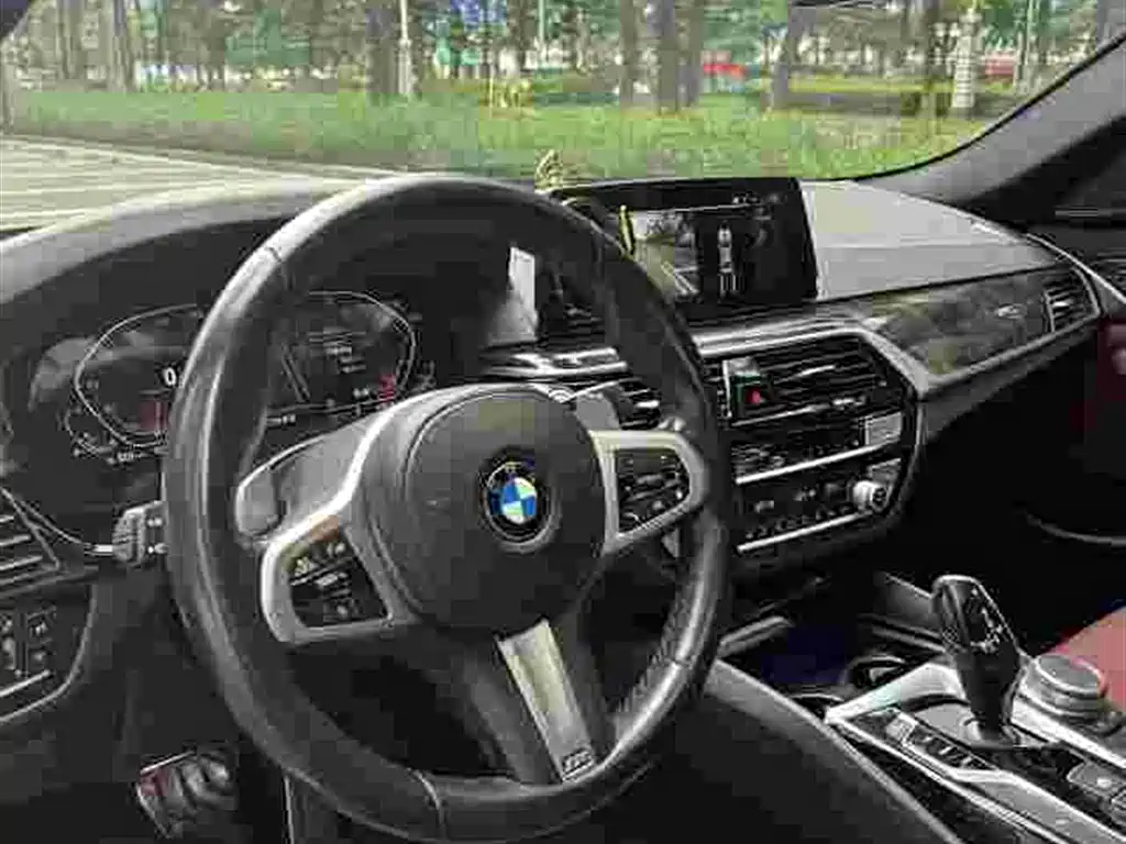 BMW 5 Series 2019 — фото 3