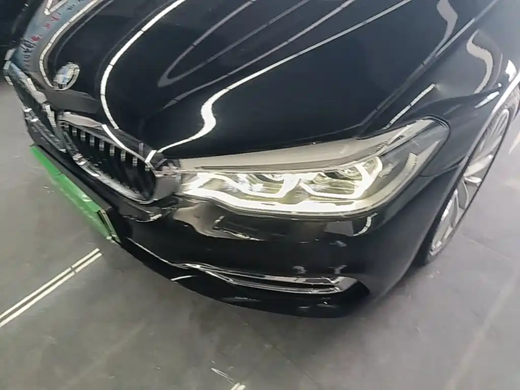 BMW 5 Series New Energy 2020 — фото 24