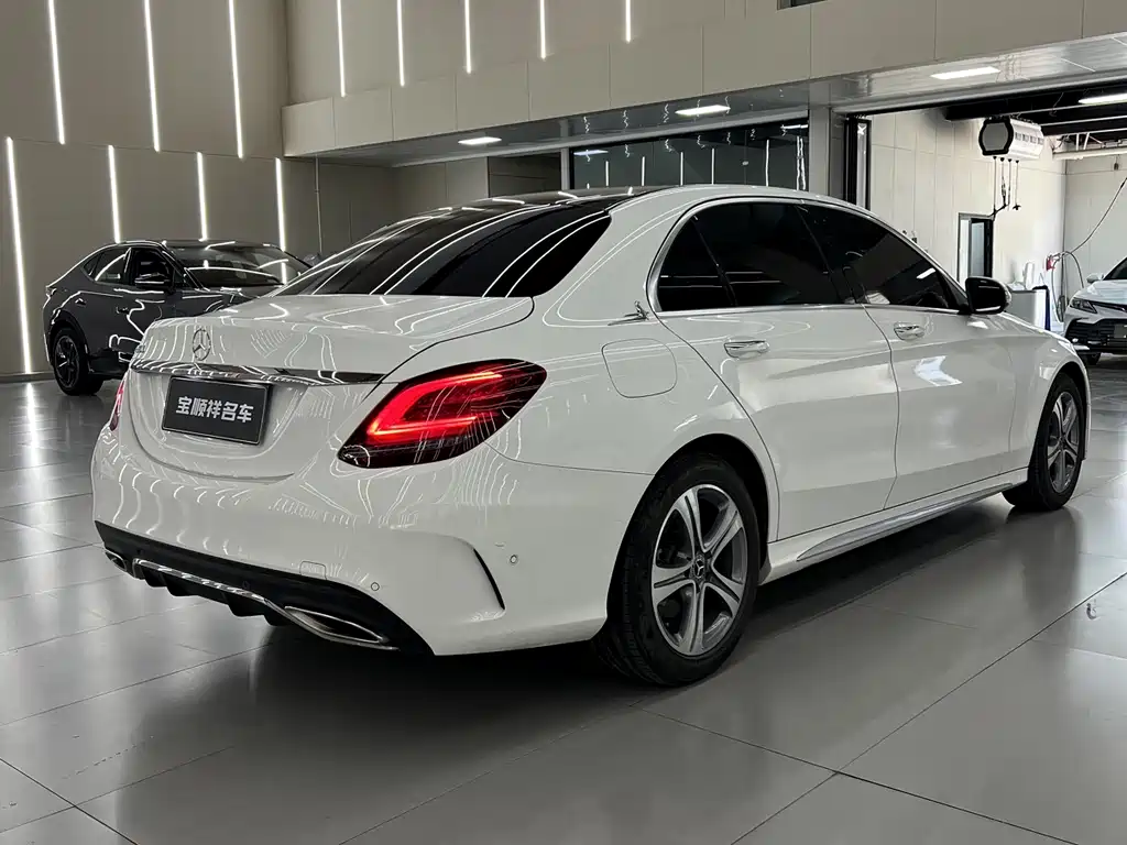 Mercedes-Benz C-Class 2019 — фото 9