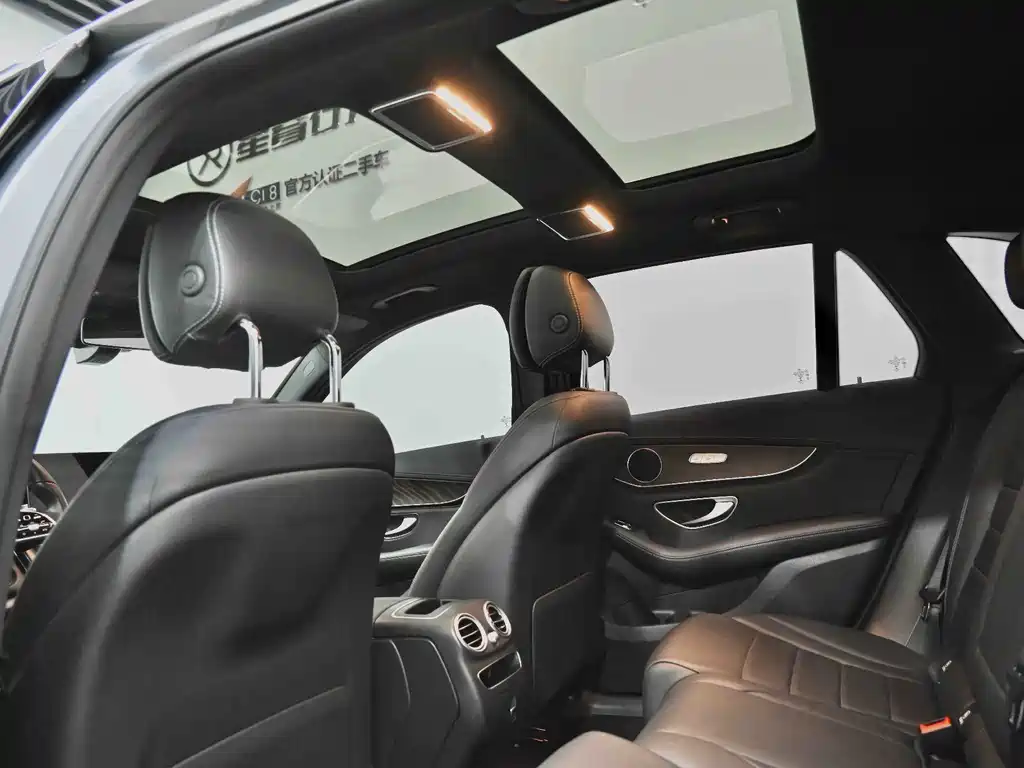 Mercedes-Benz GLC 2020 — фото 33