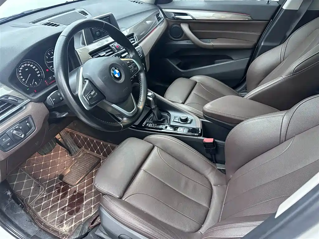 BMW X1 2018 — фото 8