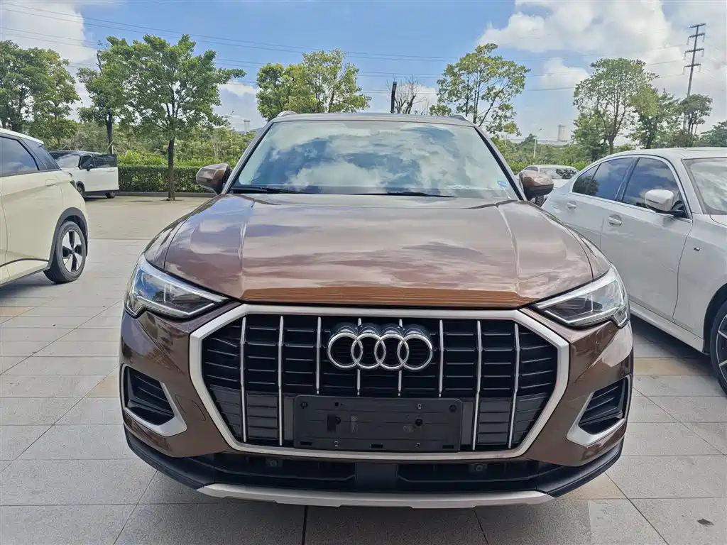 Audi Q3 2019 — фото 9